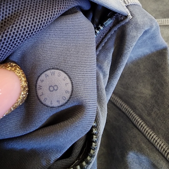 Lululemon Define Nulux Wash Jacket Size 8 - Picture 2 of 6